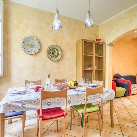 Seaside Classic - Happy *