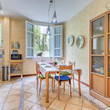 Seaside Classic - Happy * Menton